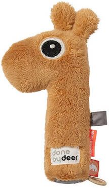 Done by Deer pieper rammelaar Raffi Mustard knuffel 16 cm